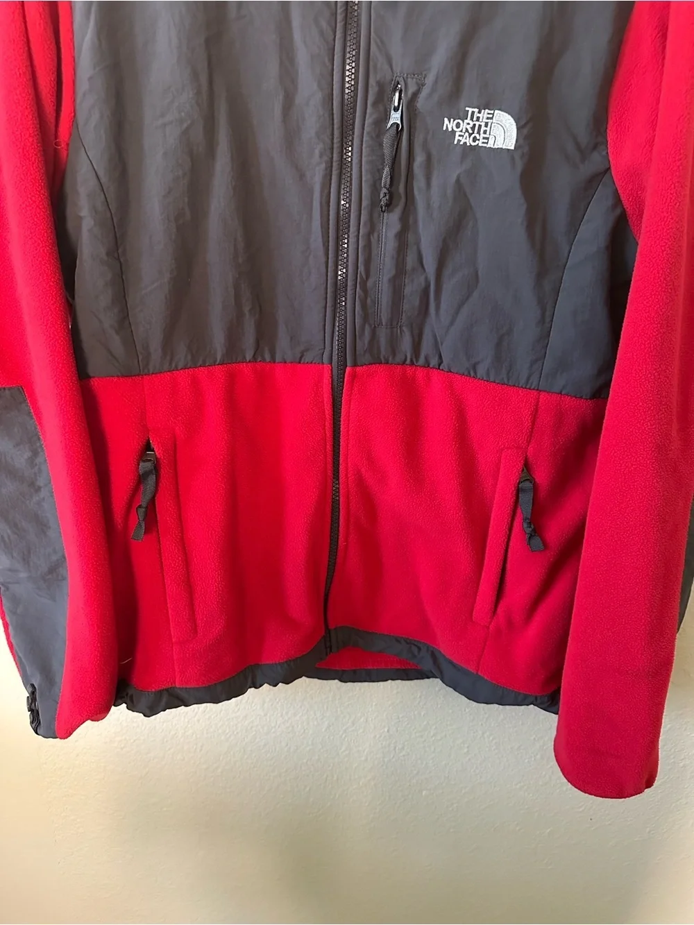 The North Face Men's Red and Gray Fleece Jacket size M/ NWOT 1180